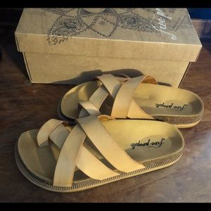 Free People Ventura Tan sandal women’s size 38  (7.5) New in box